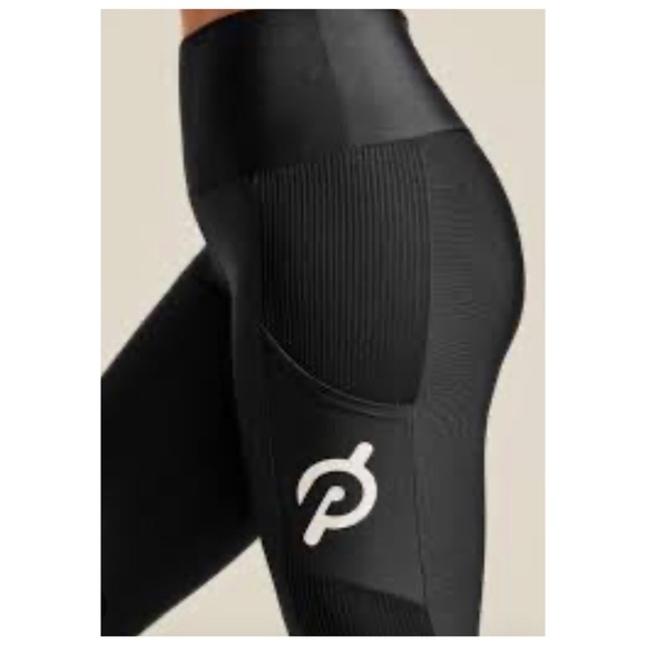 Peloton Women’s S Black High Rise Ribbed Pocket Logo 7/8 Workout Leggings - Picture 3 of 11